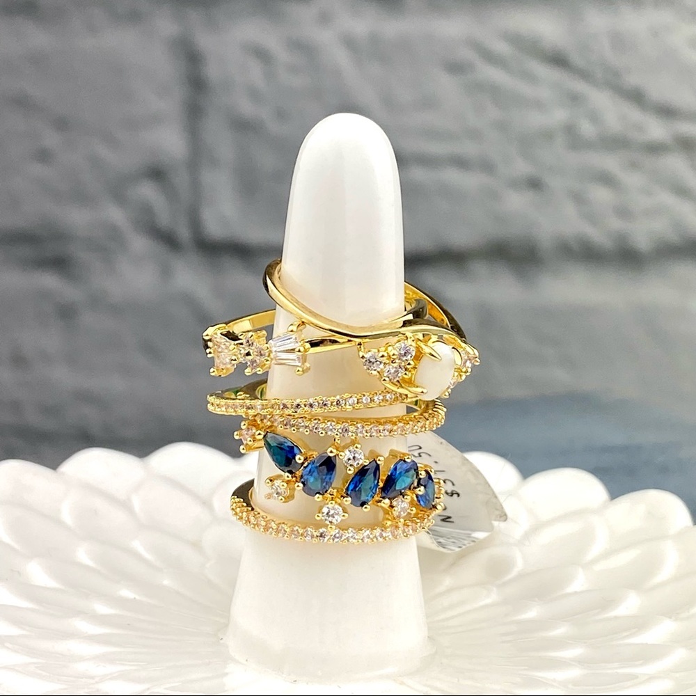 NWT Boutique Double Decker Bow Tie Clear Rhinestone Fashion Ring 10 - Picture 2 of 2